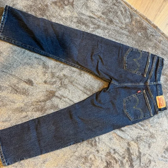 Levi’s 501 Dark Wash Blue Button-Fly Jeans - Picture 9 of 11